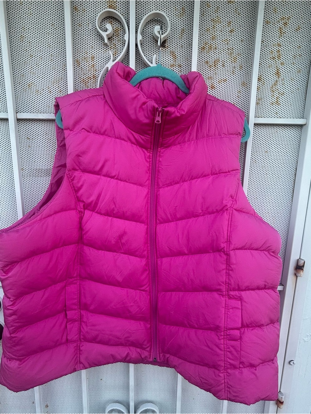 Lands'End 3X Women's Pink Puffer down vest snap close pockets. EUC